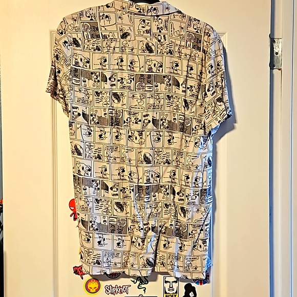 Peanuts Casual Men's Dress Shirt Small - Picture 3 of 3